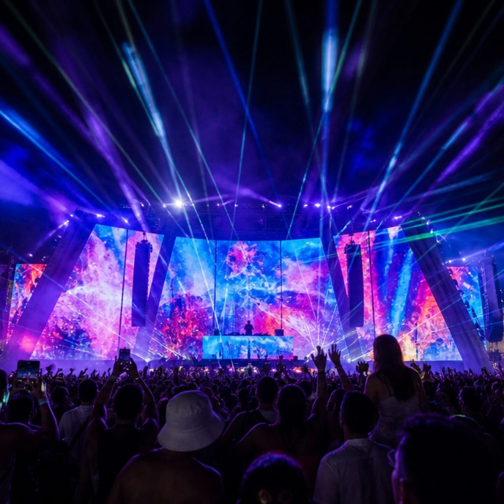 Fred again.. and LATIN MAFIA Unveil ‘9 months & 50 hours’ in CDMX